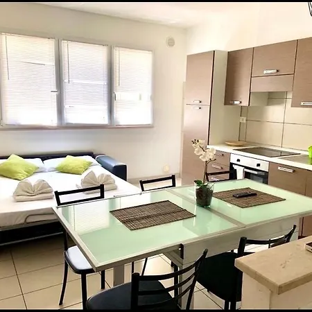 Apartmanhotel Green 2*