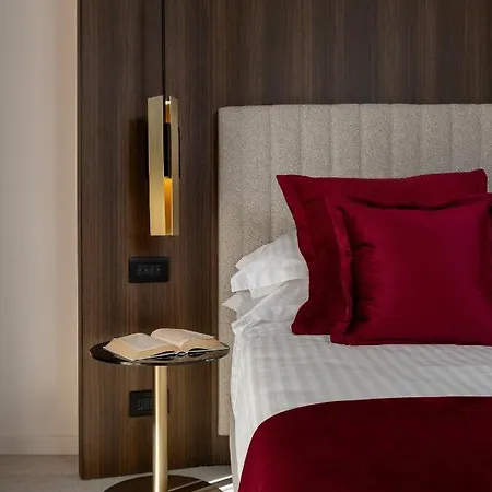 Hotel We Me 4*