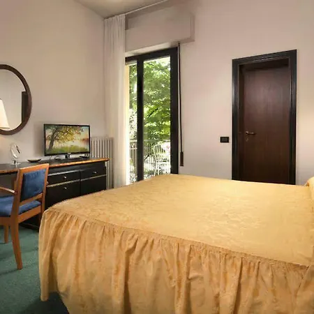 Stella Hotel 3*