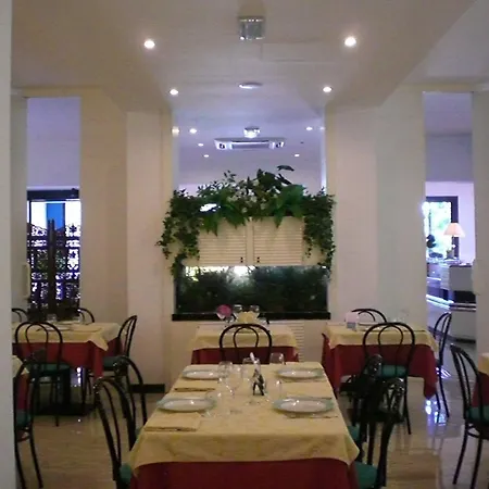 Stella Hotel 3*