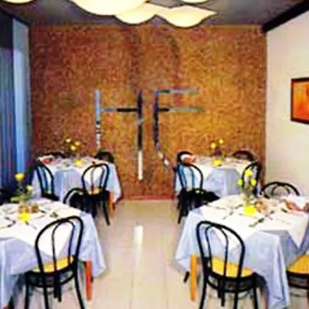 Elde Otel *