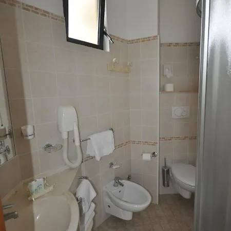 Relax Hotel