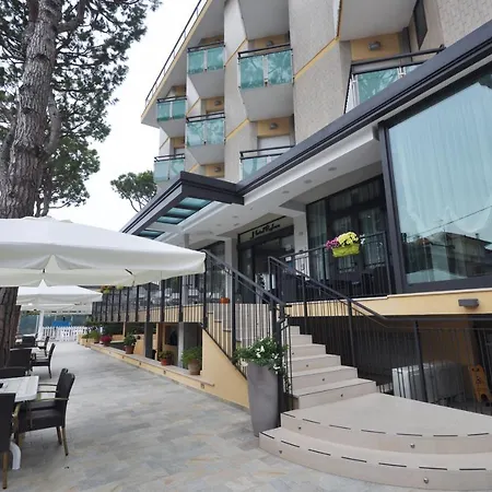 Hotel Relax 3*