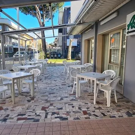 Hotel Astoria *