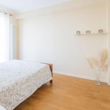 Sirena Apartment *