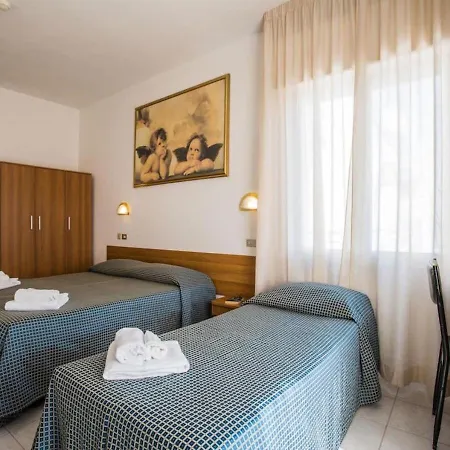 Nizza - Nuova Gestione Hotel Riccione