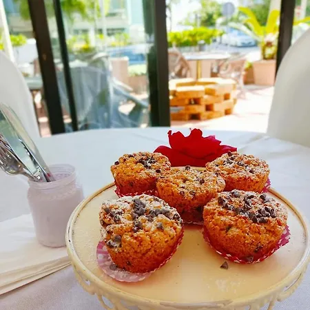 Garisenda -b&b&brunch In Centro A Riccione- Riccione