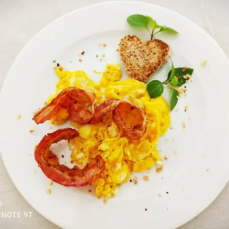 Garisenda -b&b&brunch In Centro A Riccione- Hotel