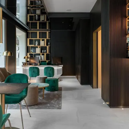 We Me Hotel