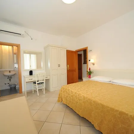 Aida Hotel