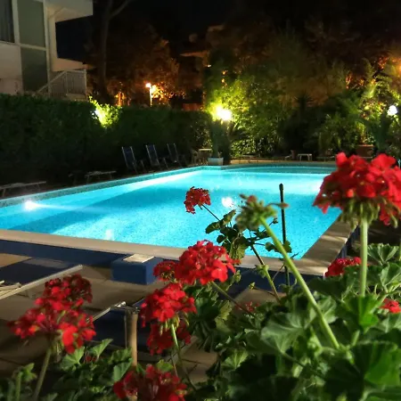 Hotel Madeira 2*