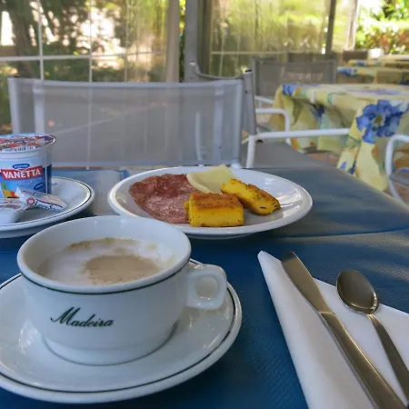 Madeira Hotel 2*