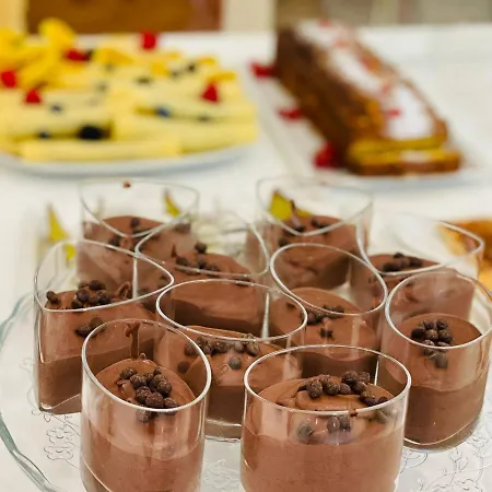 Hotel Cannes - In Pieno Centro Riccione