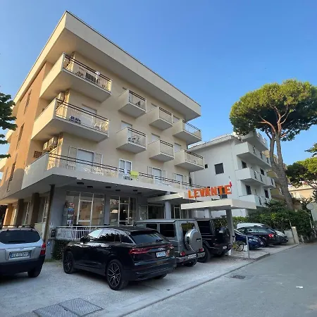 Levante A Pochi Passi Dal Mare Hotel 2*