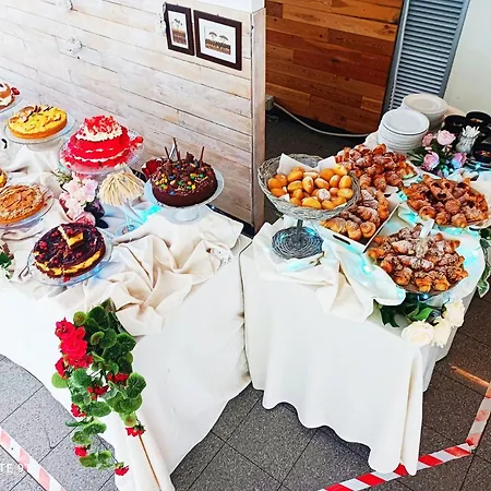 Garisenda -b&b&brunch In Centro A Riccione- Hotel 3*