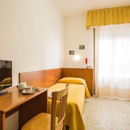 Nizza - Nuova Gestione Hotel 2*