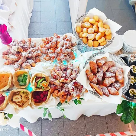 Hotel Garisenda -b&b&brunch In Centro A Riccione- Riccione