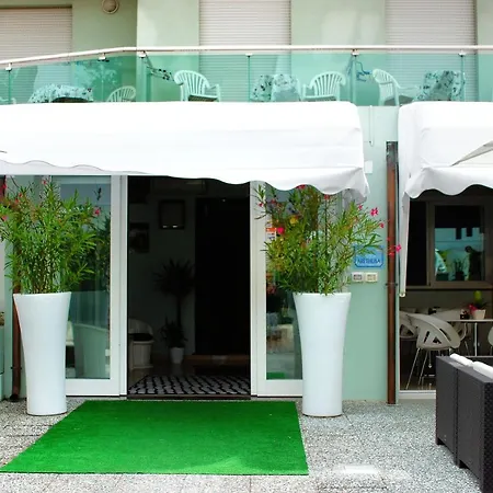 Hotel Arethusa Prestige 2*