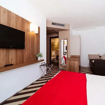 Hotel Dan 3*