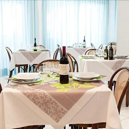Lina Hotel
