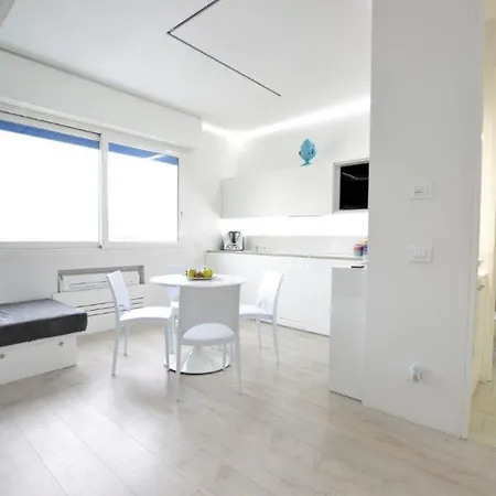 Ceccarini Corner - Vista Mare Apartment *