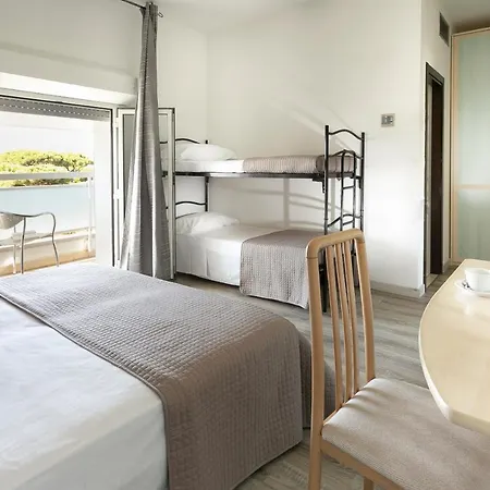 Zanarini Hotel 3*