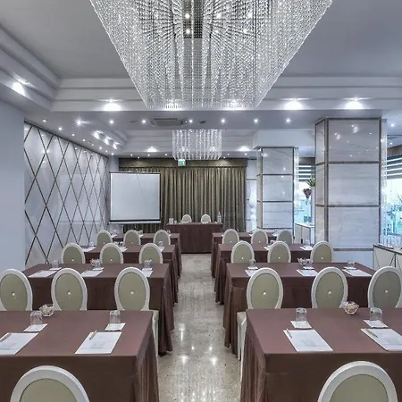 Hotel Tiffany's 4*