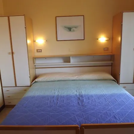 Rita Hotel 2*