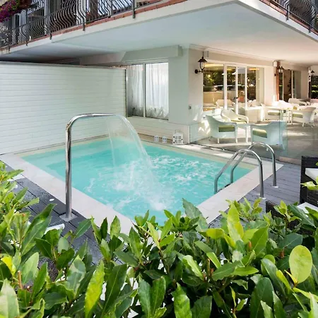 Hotel Atlas 3*