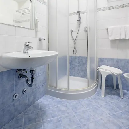 Atlas Hotel 3*