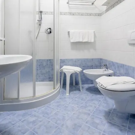 Atlas Hotel 3*