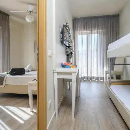 Hotel Atlas 3*