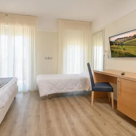Hotel Atlas 3*