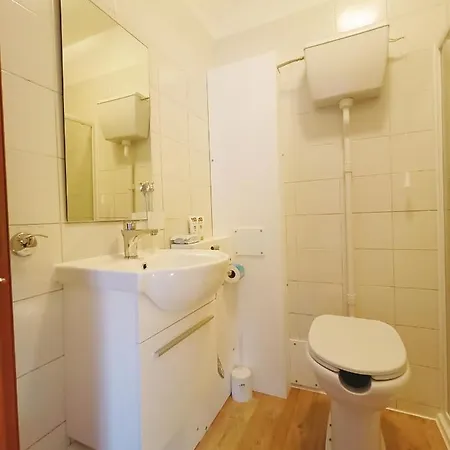 Beeliving Room&breakfast (adults Only) Риччоне
