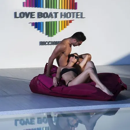 Boat - The Original Hotel