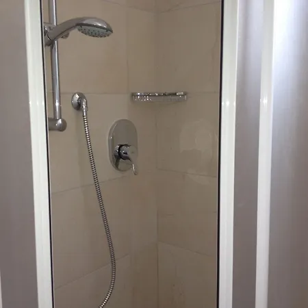 Hotel Trocadero 2*