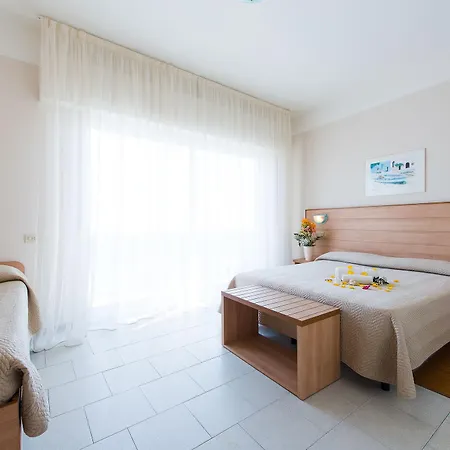 Giulietta Hotel 3*