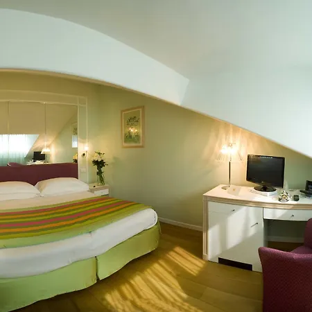Roma Szálloda 4*