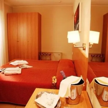 Majorca Sul Mare In Centro A 3* Riccione