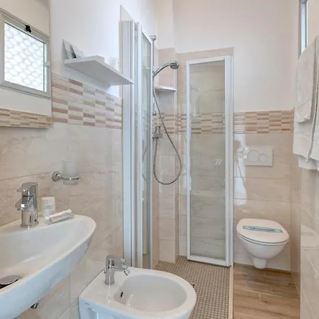 Condor - Con Piscina Hotel Riccione