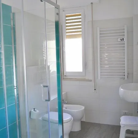 Hotel Susy - Ambienti Rinnovati 2022 - Direttamente Su Viale Dante E A Due Passi Dal Mare