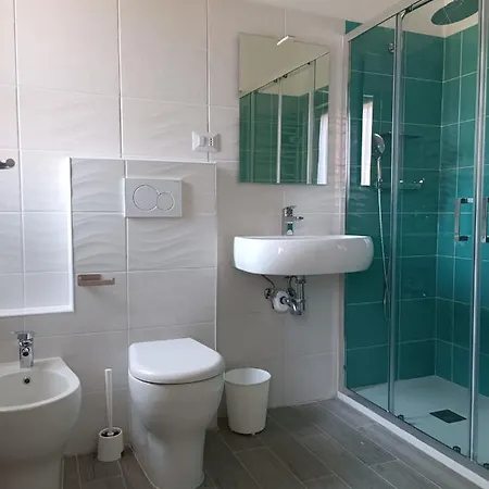 Hotel Susy - Ambienti Rinnovati 2022 - Direttamente Su Viale Dante E A Due Passi Dal Mare 2*
