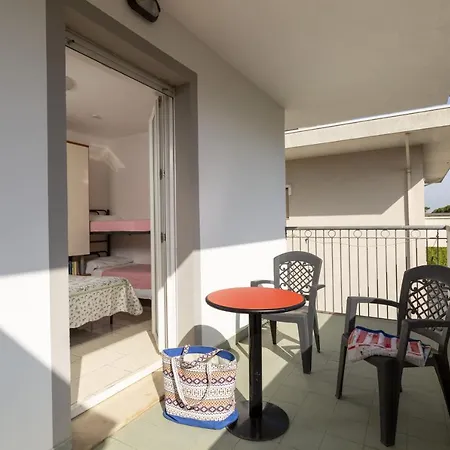 Luana Hotel