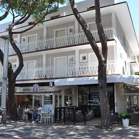 Susy - Ambienti Rinnovati 2022 - Direttamente Su Viale Dante E A Due Passi Dal Mare Hotel 2*