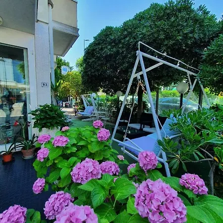 Moresco - Piscina Village Hotel Riccione