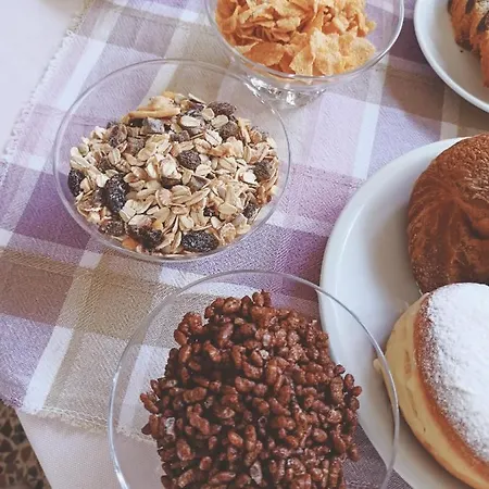 Beeliving Room&breakfast (adults Only) Риччоне