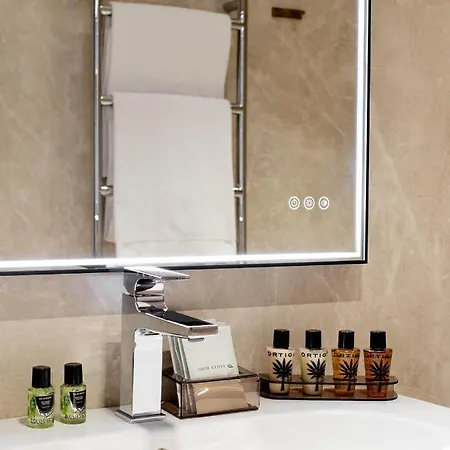 Ceccarini 9 Hotel 4*