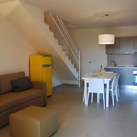 Residenze Al Colle Dei Pini Aparthotel