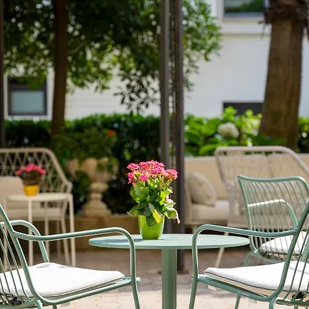 Stella Hotel