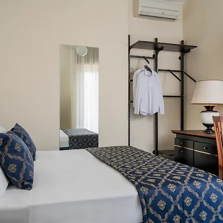 Stella Hotel 3*